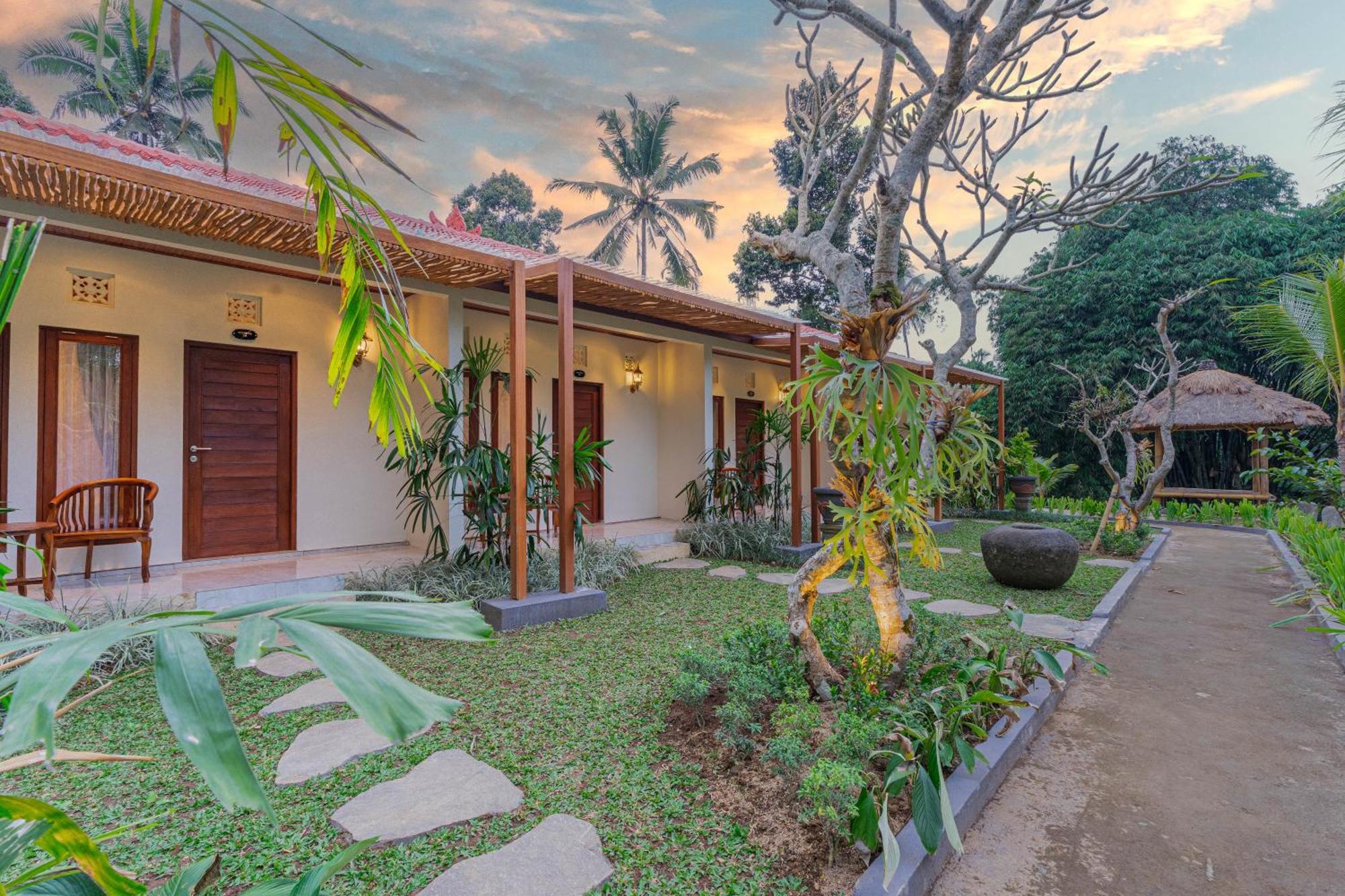 Hotel Puri Kurnia Ayu Ubud Exterior foto